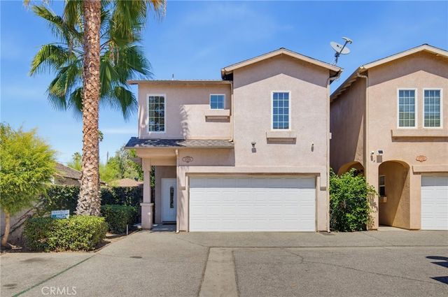 15735 Wyandotte, Lake Balboa, CA 91406