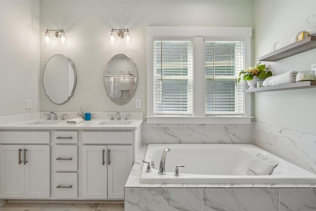 130 Newbury Dr, White House, TN 37188