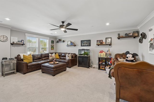130 Newbury Dr, White House, TN 37188