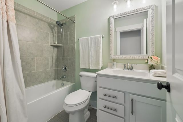 130 Newbury Dr, White House, TN 37188