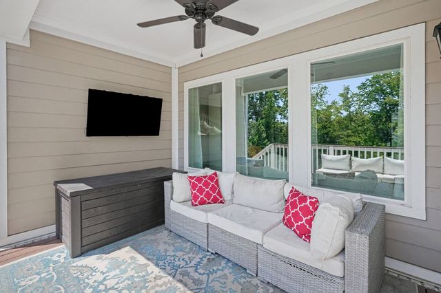 130 Newbury Dr, White House, TN 37188