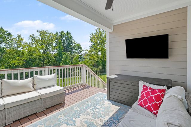 130 Newbury Dr, White House, TN 37188