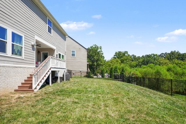 130 Newbury Dr, White House, TN 37188