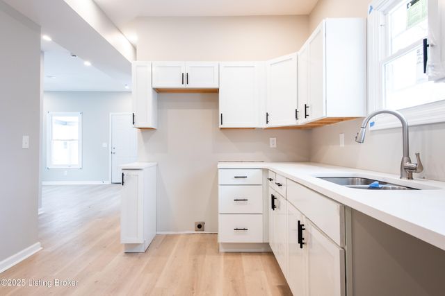 3814 Jewell Ave, Louisville, KY 40212