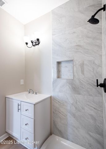 3814 Jewell Ave, Louisville, KY 40212