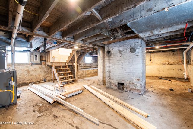 3814 Jewell Ave, Louisville, KY 40212