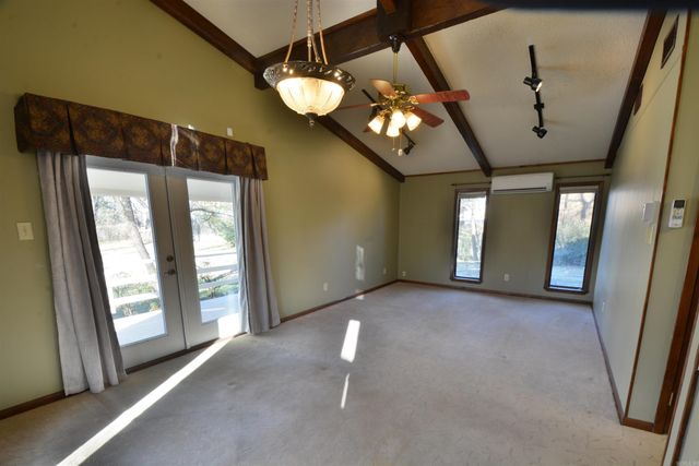 106 COUNTRY CLUB Drive, Hot Springs, AR 71901