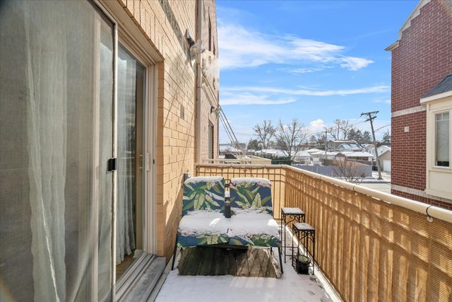 8900 31st Street 9, Brookfield, IL 60513