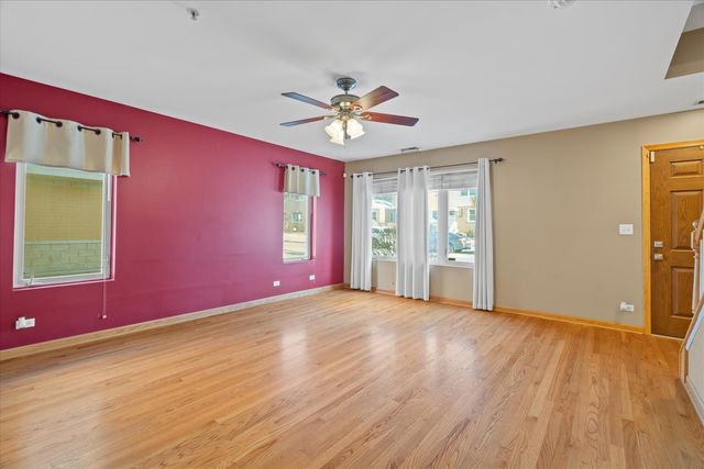 8900 31st Street 9, Brookfield, IL 60513