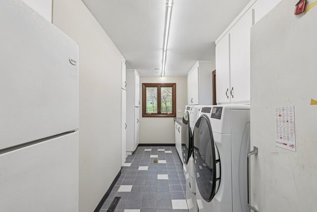 8853 W 97th Place, Palos Hills, IL 60465