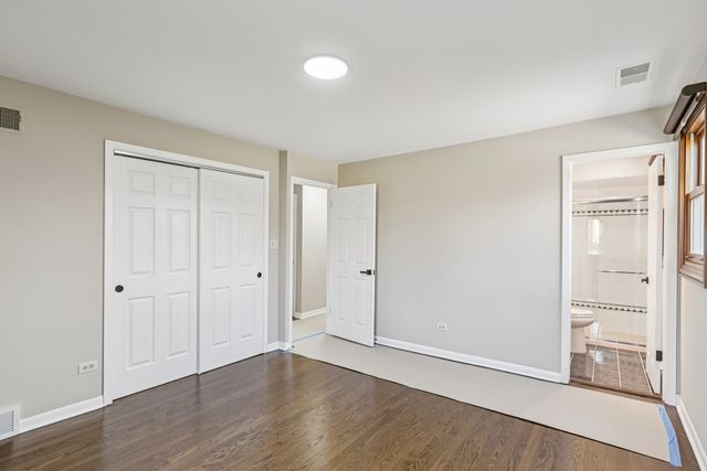 8853 W 97th Place, Palos Hills, IL 60465