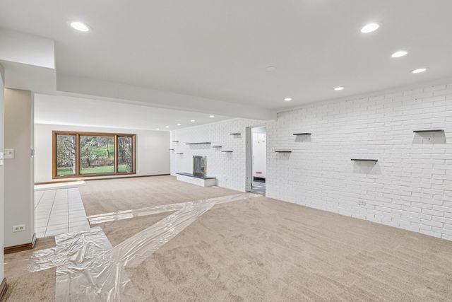 8853 W 97th Place, Palos Hills, IL 60465