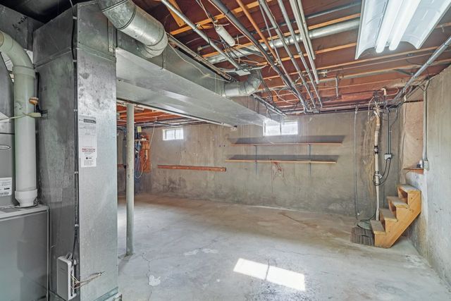 8853 W 97th Place, Palos Hills, IL 60465