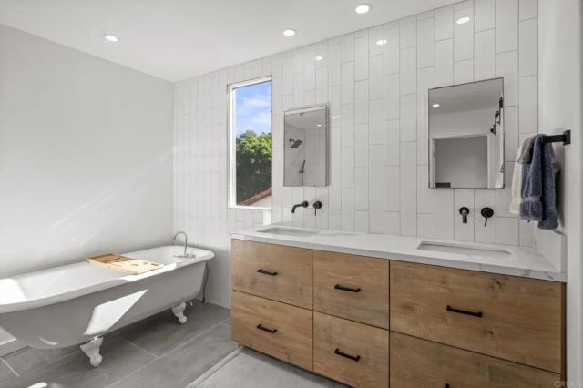 629 Camino Ynez, Solana Beach, CA 92075