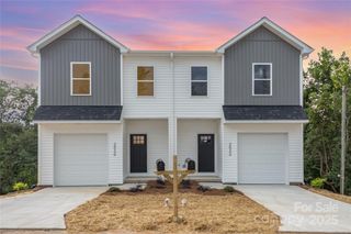 2030/2032 1st Street SW, Hickory, NC 28602