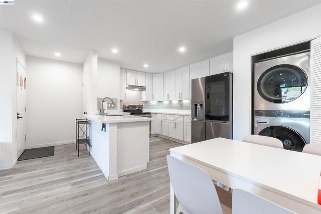 277 277 Hackamore Cmn, Fremont, CA 94539