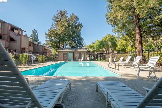 277 277 Hackamore Cmn, Fremont, CA 94539