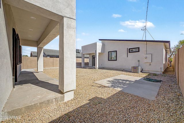 3830 W Latham Street, Phoenix, AZ 85009