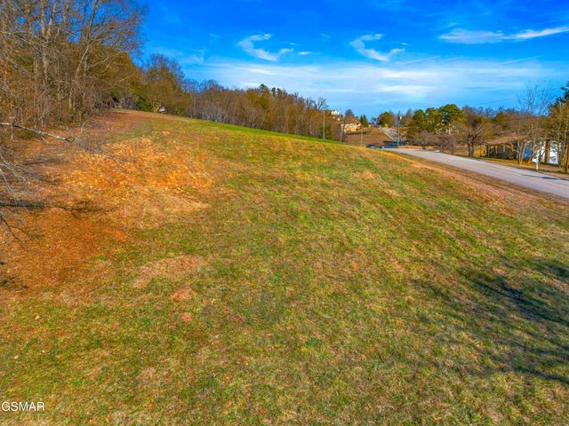 Lot 31R-2 E Cross Road, Dandridge, TN 37725
