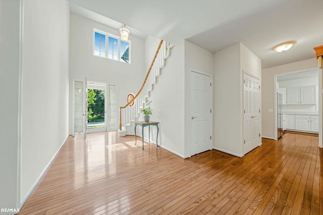 1357 Kentfield Dr Drive, Rochester, MI 48307