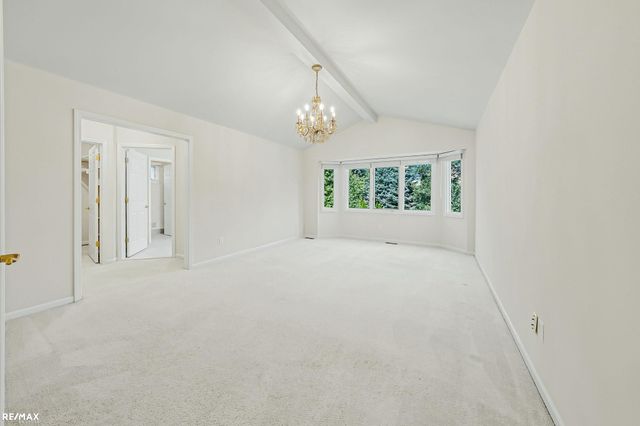 1357 Kentfield Dr Drive, Rochester, MI 48307