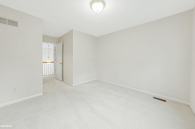 1357 Kentfield Dr Drive, Rochester, MI 48307