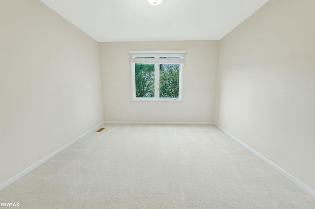 1357 Kentfield Dr Drive, Rochester, MI 48307