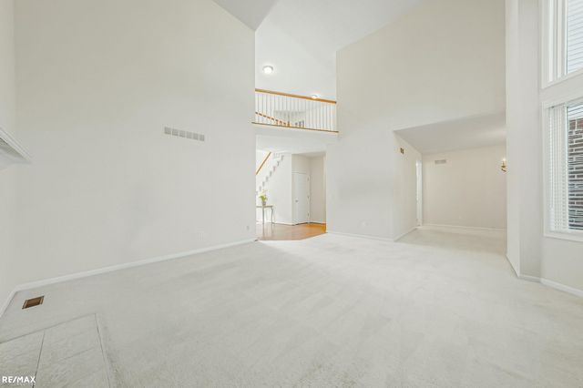 1357 Kentfield Dr Drive, Rochester, MI 48307