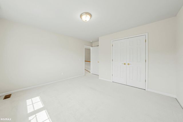 1357 Kentfield Dr Drive, Rochester, MI 48307