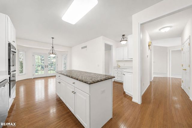1357 Kentfield Dr Drive, Rochester, MI 48307