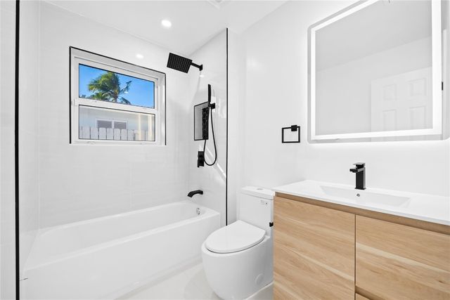 2149 NE 58th Court, Fort Lauderdale, FL 33308