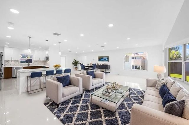 2149 NE 58th Court, Fort Lauderdale, FL 33308