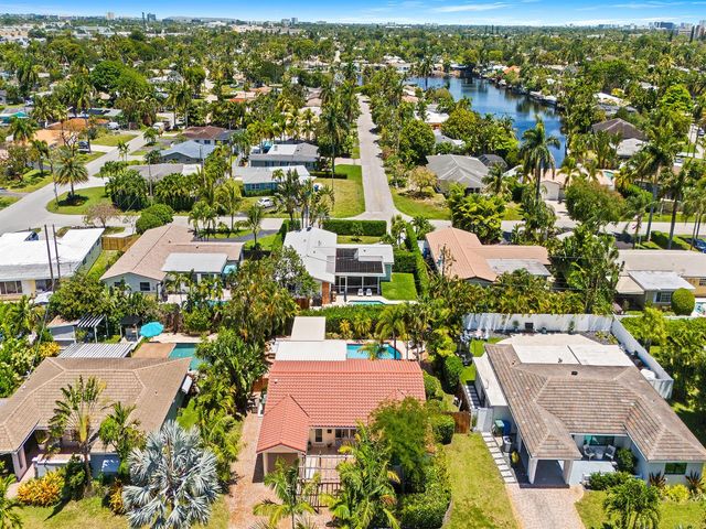 1521 NE 40th Court, Oakland Park, FL 33334