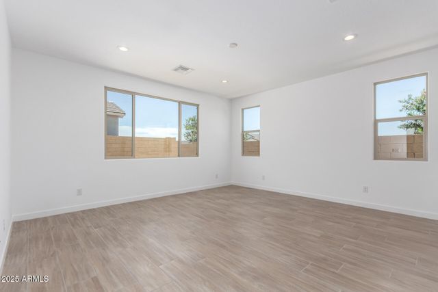 15810 W BRONCO Trail, Surprise, AZ 85387