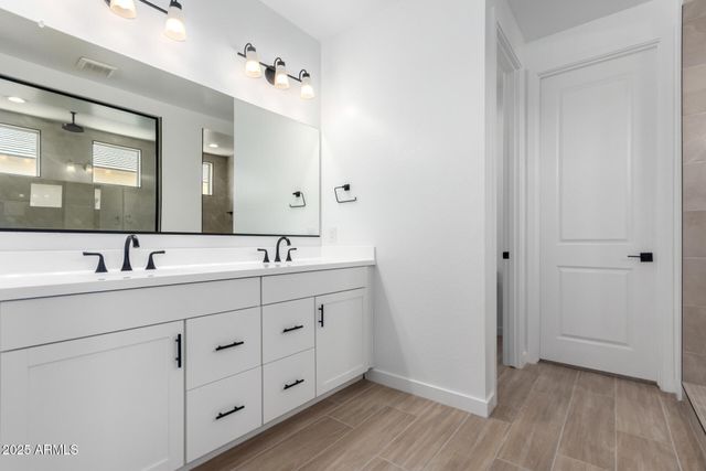 15810 W BRONCO Trail, Surprise, AZ 85387