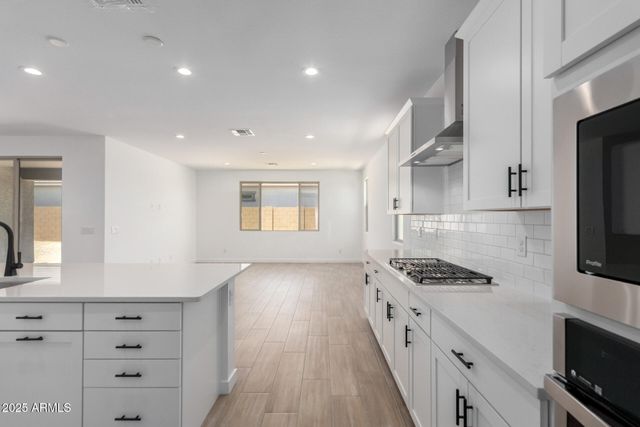 15810 W BRONCO Trail, Surprise, AZ 85387