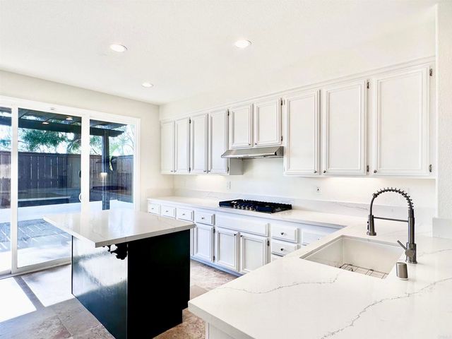 5155 Via Seville, Oceanside, CA 92056
