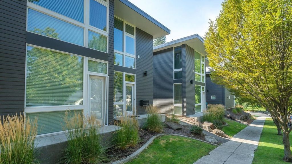 2009 S Grand Blvd, Spokane, WA 99203 photo 3