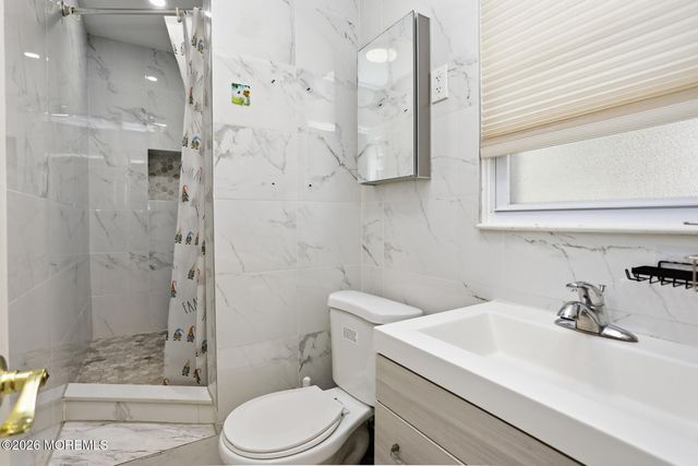 51 Newtons Corner Road, Howell, NJ 07731