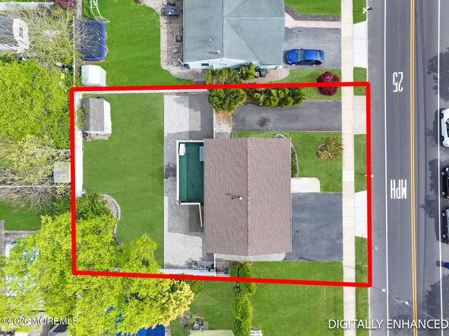 51 Newtons Corner Road, Howell, NJ 07731
