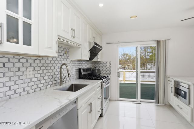 51 Newtons Corner Road, Howell, NJ 07731
