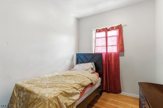 161 Seaview Ave, Jersey City, NJ 07305