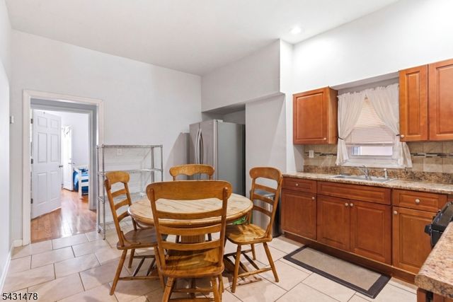 161 Seaview Ave, Jersey City, NJ 07305