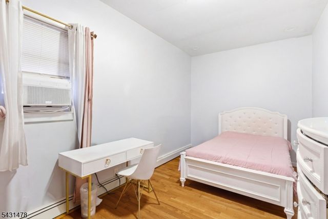 161 Seaview Ave, Jersey City, NJ 07305