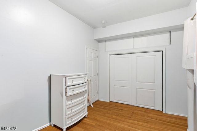 161 Seaview Ave, Jersey City, NJ 07305