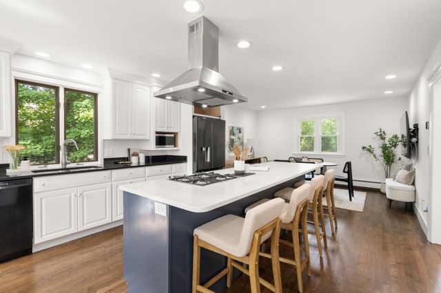 575 Chestnut Street, Newton, MA 02468