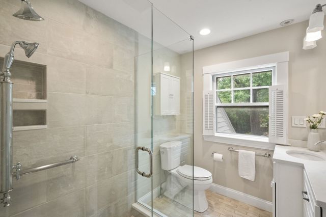 575 Chestnut Street, Newton, MA 02468