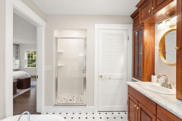 575 Chestnut Street, Newton, MA 02468