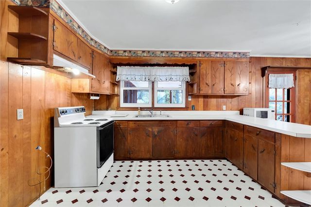 222 Jule Merck Road, Norris, SC 29667