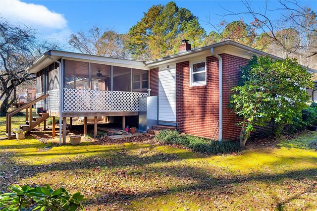 222 Jule Merck Road, Norris, SC 29667